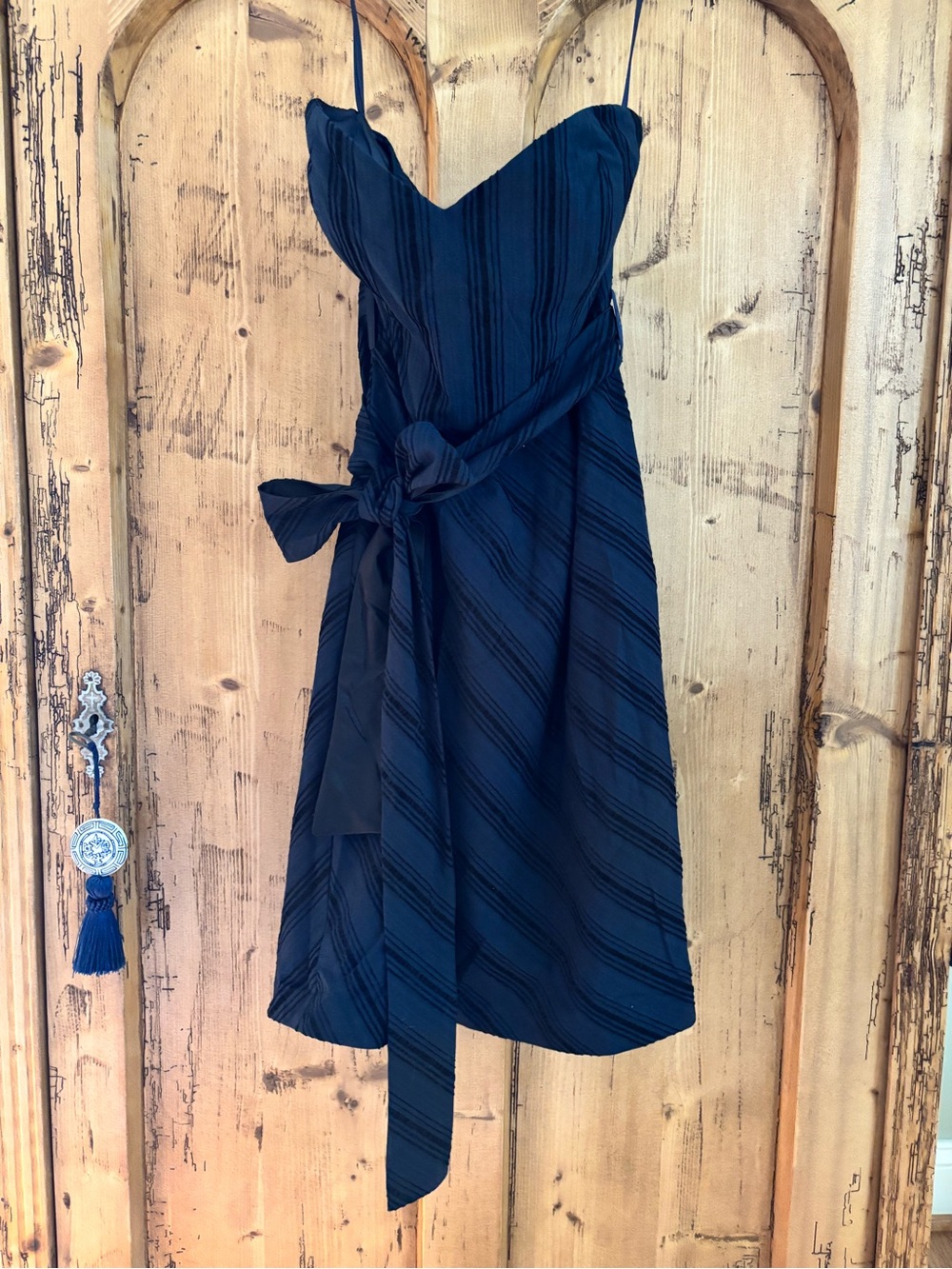BCBGirls Ink Blue With Black stripes Strapless Tie-Waist Midi Dress Size L NWT